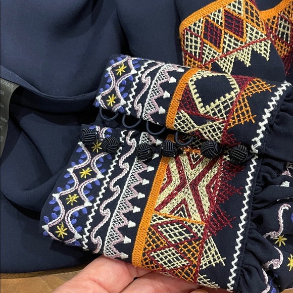 Kobi Halperin Silk 100% Dark Blue Blouse with Colorful Embroidery - Picture 4 of 10